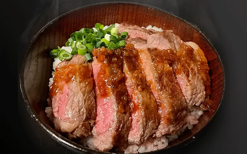アンガス牛ビーフステーキライス