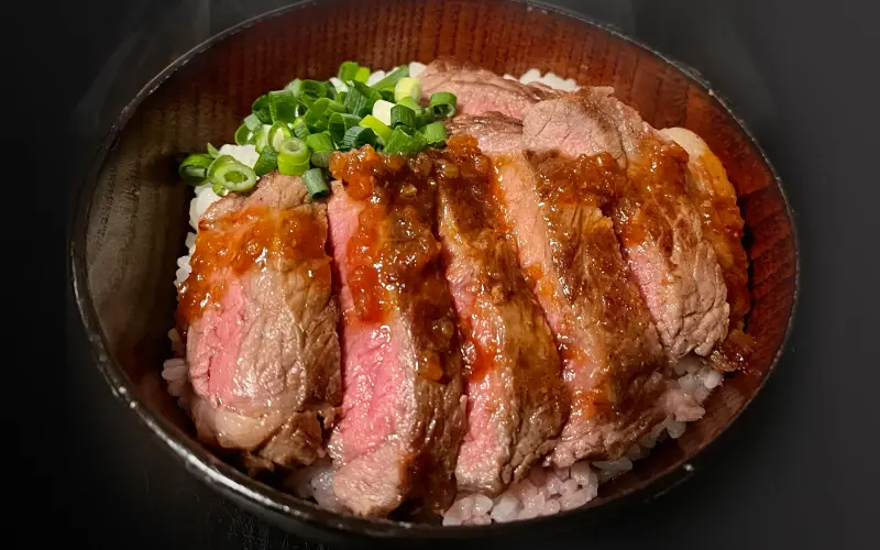 アンガス牛ビーフステーキライス